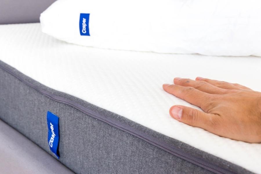 can you cut a memory foam mattress?-