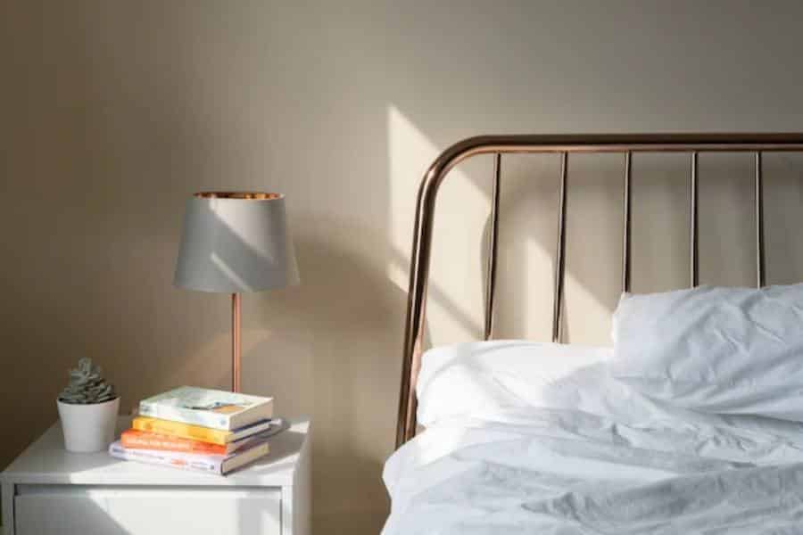 How to choose right reading lamp for bedroom-Reading lamp