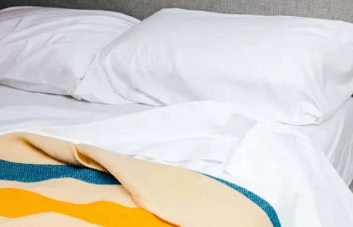 Cotton sheets can last longer than linen sheets on average