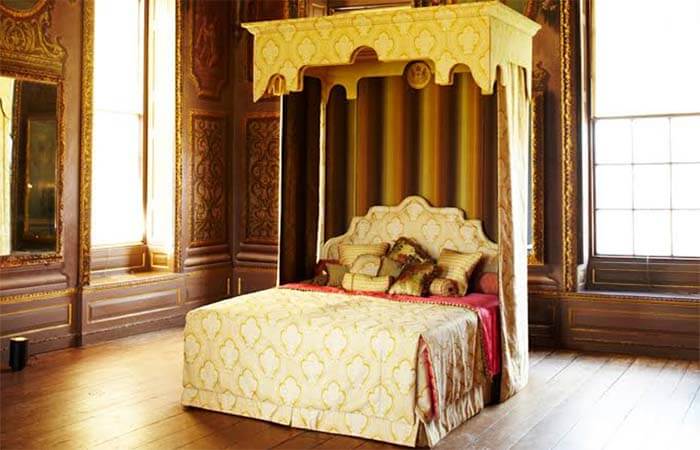 Royal State Bed By Savior