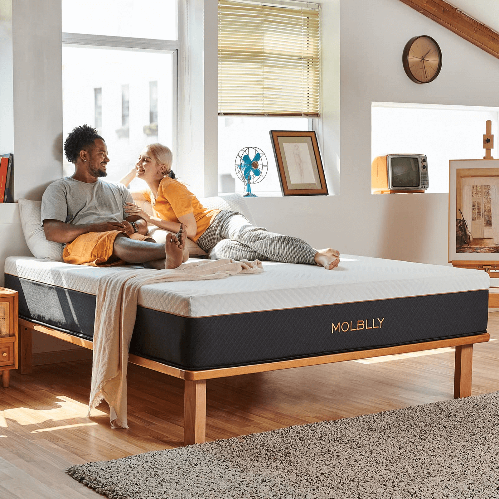A Moblly plush layer of memory foam is suitable for back sleepers